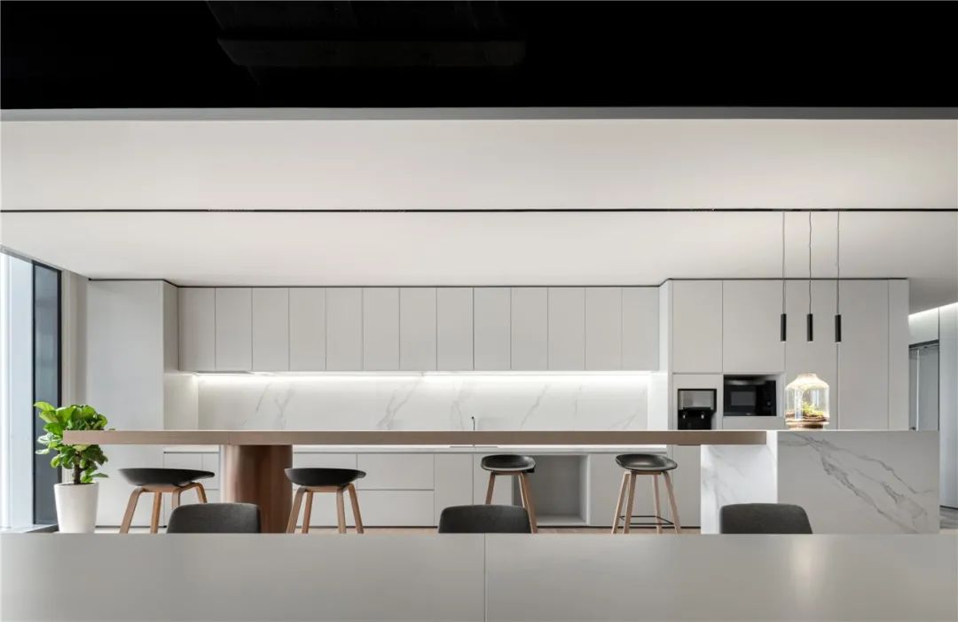 鄭州電商直播公司辦公室裝修設計案例