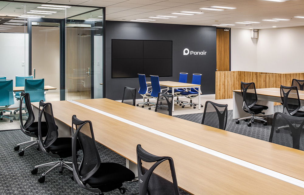 鄭州泛美上市公司辦公室裝修公司設(shè)計(jì)案例