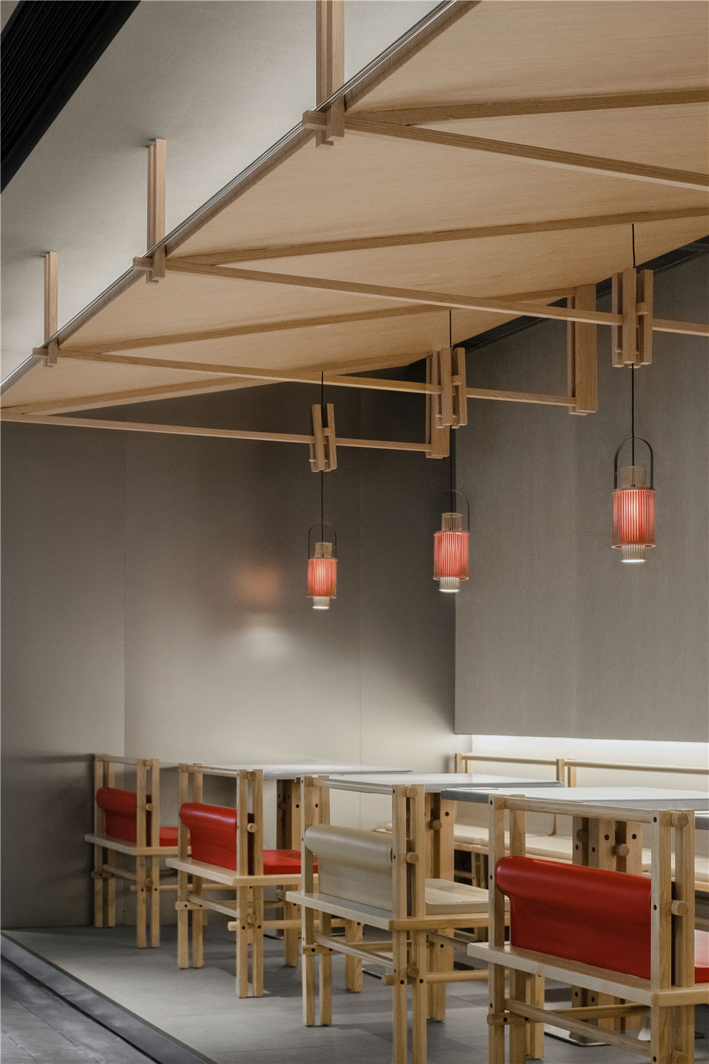 鄭州牛蛙火鍋店裝修公司設計案例