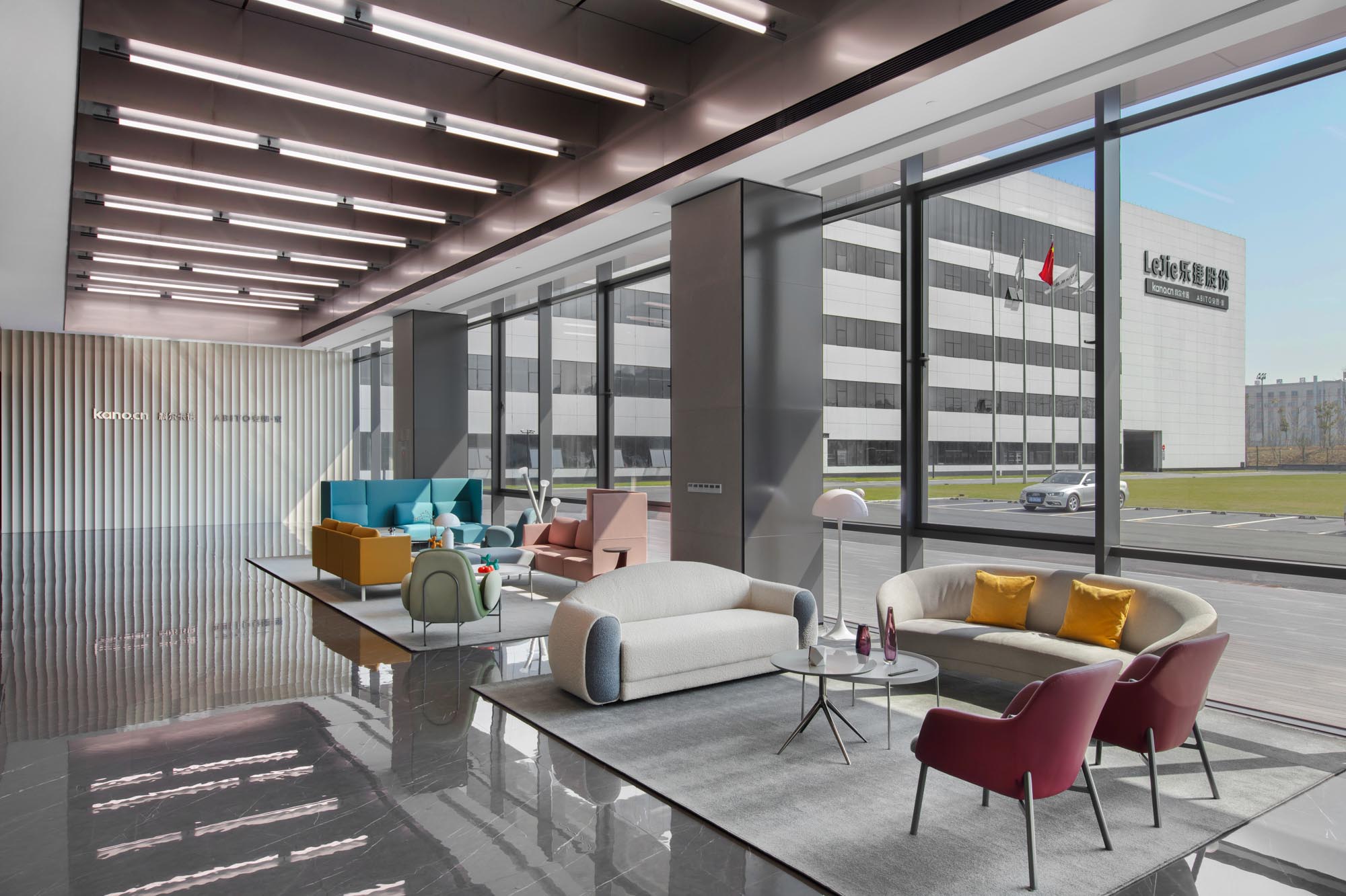 鄭州總部辦公設(shè)計(jì)公司游覽式辦公裝修案例(圖2) LYCS-Architecture-8.jpg