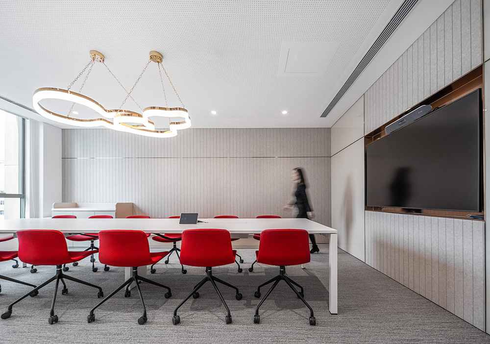 時尚輕奢風(fēng)500平珠寶公司辦公室裝修案例(圖6) 時尚輕奢風(fēng)500平珠寶公司辦公室裝修案例(圖6)