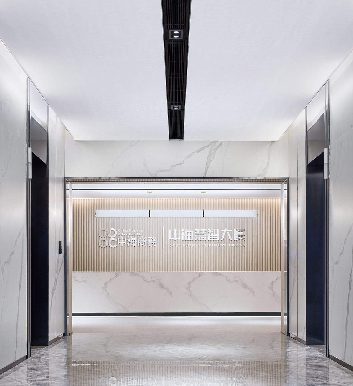 鄭州辦公室設(shè)計(jì)公司中?；壑谴髲B招商中心裝修案例(圖2)