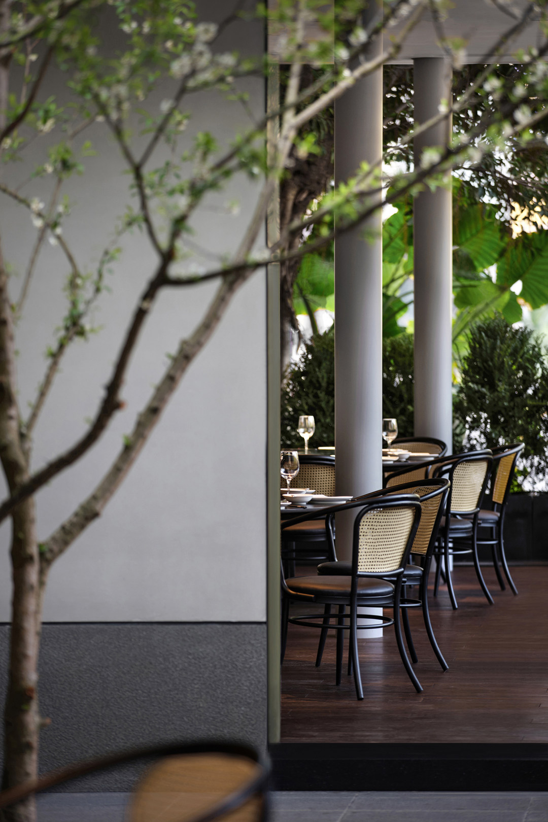 現(xiàn)代極簡(jiǎn)與中式混搭風(fēng)商務(wù)中餐廳裝修設(shè)計(jì)案例(圖2)