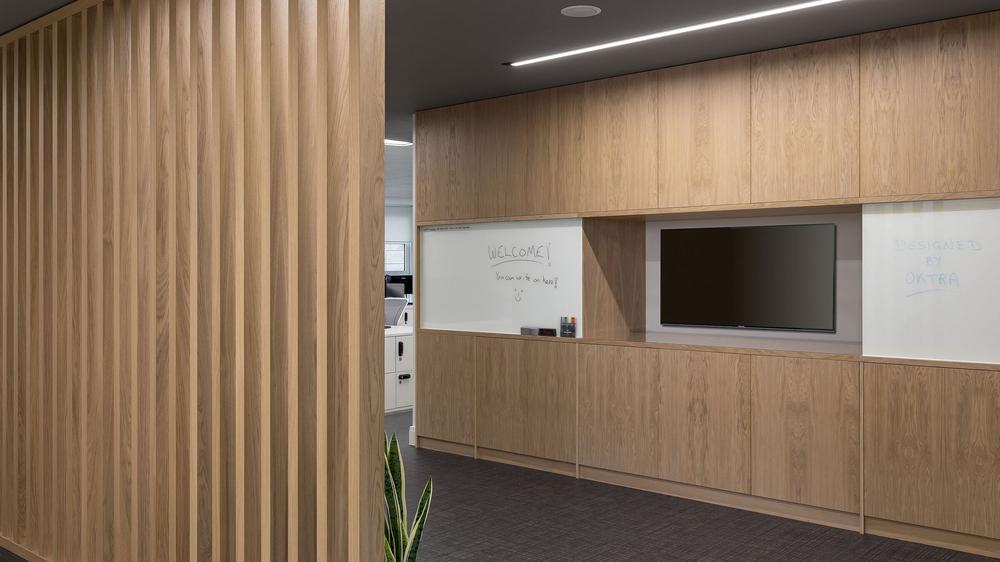 靈動多元的保險中介機構辦公室裝修設計方案(圖2)