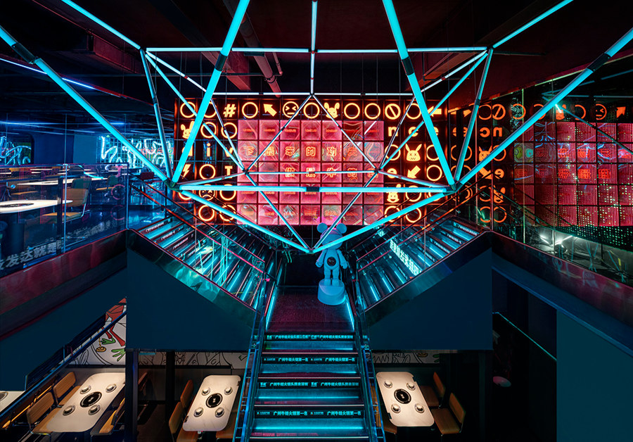時尚潮酷賽博朋克風(fēng)牛蛙火鍋店裝修設(shè)計方案(圖7)
