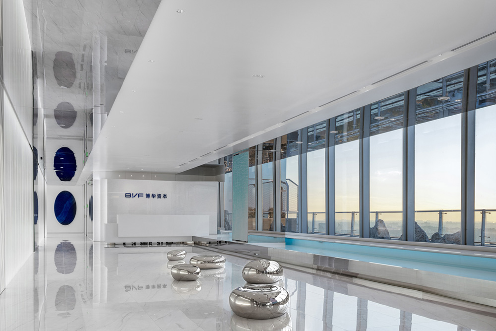 1800平開闊明亮的金融公司辦公室裝修設(shè)計(jì)方案(圖1) 1800平開闊明亮的金融公司辦公室裝修設(shè)計(jì)方案(圖1)