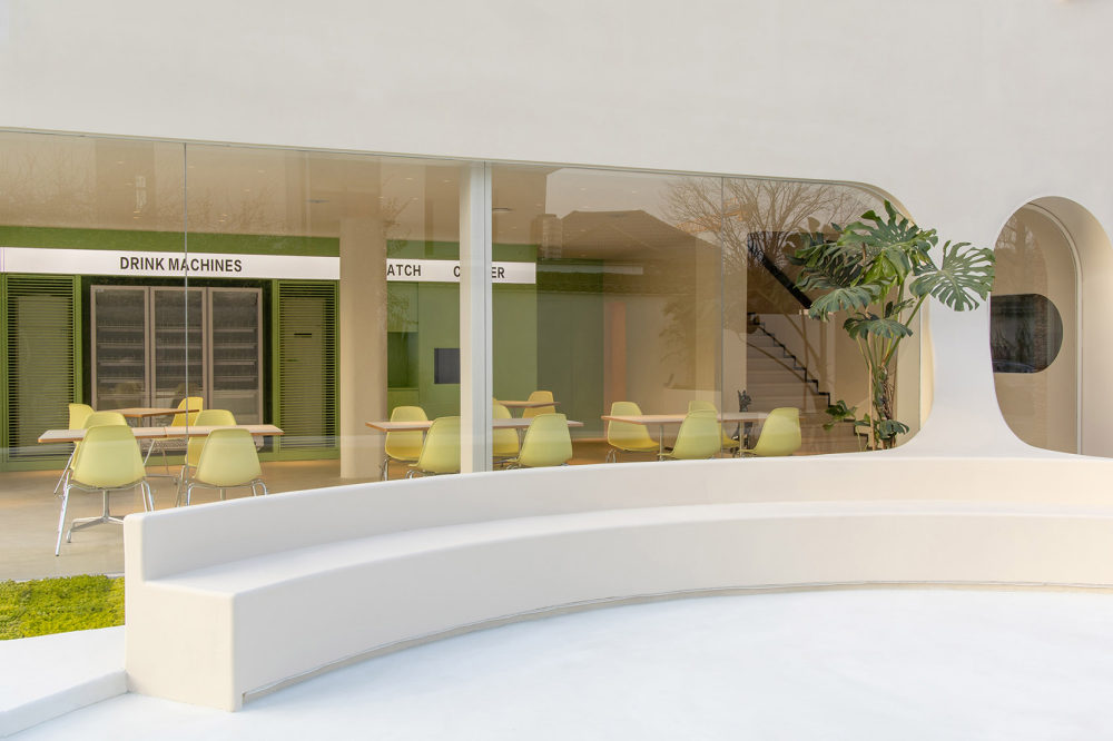 入云餐廳設(shè)計 20年餐飲老店翻新改造設(shè)計案例(圖8) 入云餐廳設(shè)計 20年餐飲老店翻新改造設(shè)計案例(圖8)