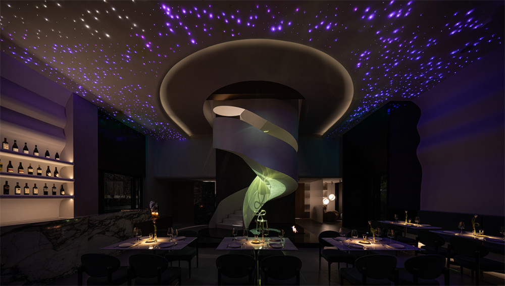 白天咖啡廳晚上酒吧的奇妙餐飲空間設(shè)計(jì)案例(圖8) 白天咖啡廳晚上酒吧的奇妙餐飲空間設(shè)計(jì)案例(圖8)