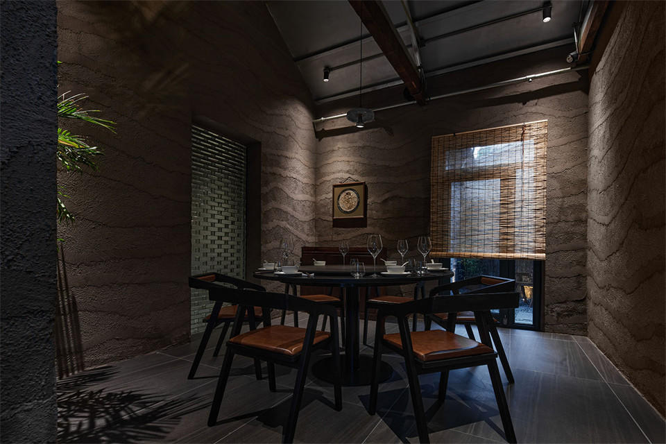 文物老宅改造成餐廳  和歌辭餐廳裝修設計(圖6)