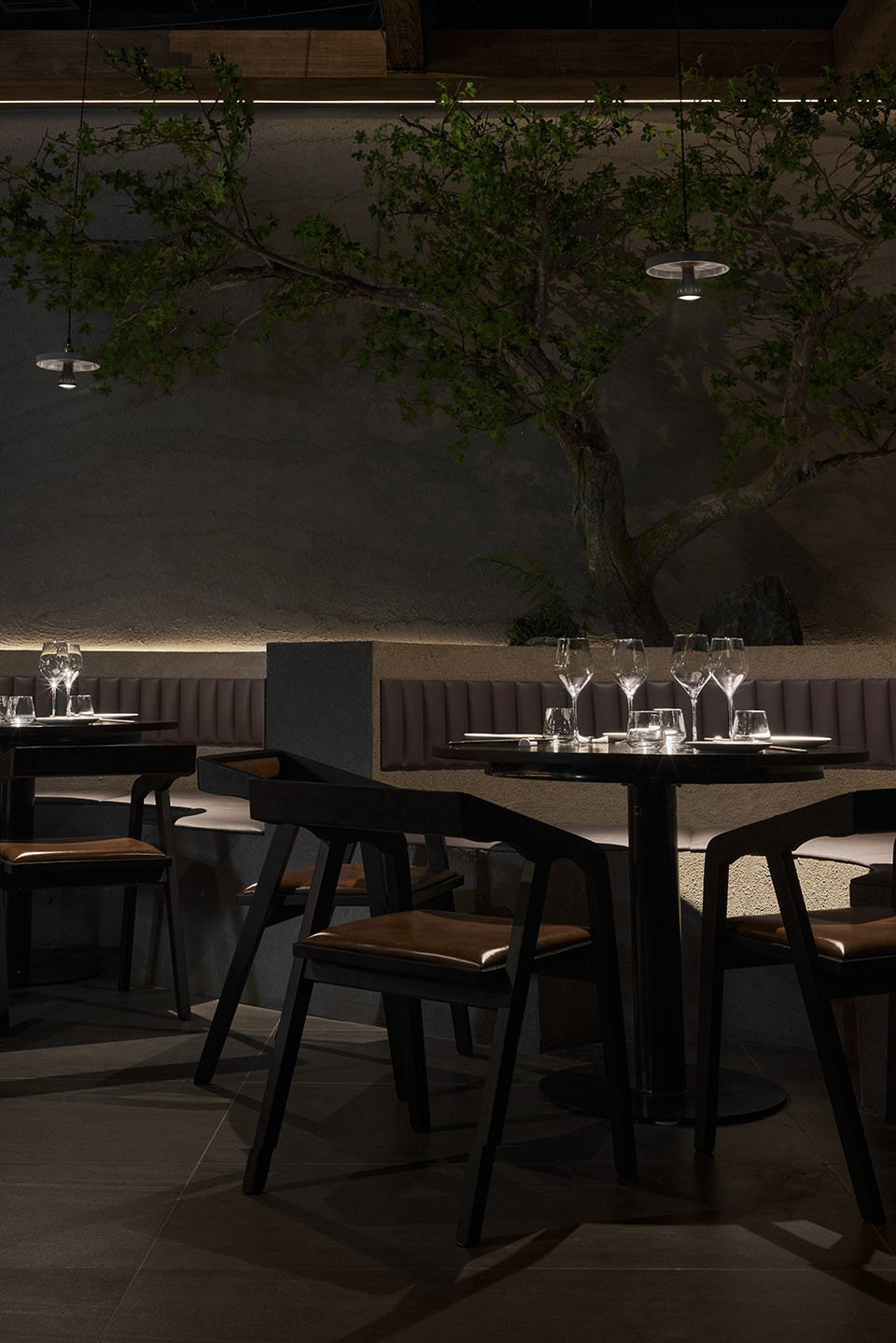 文物老宅改造成餐廳  和歌辭餐廳裝修設計(圖9)