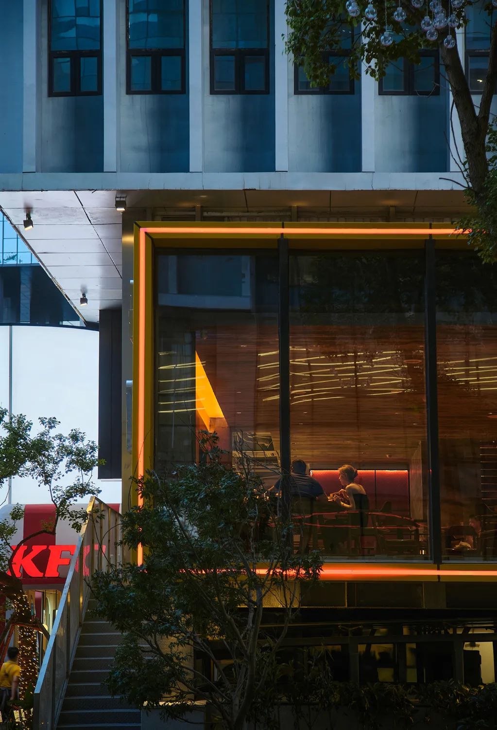 九川中餐·燒烤·小酒館融合店裝修設(shè)計方案(圖3)