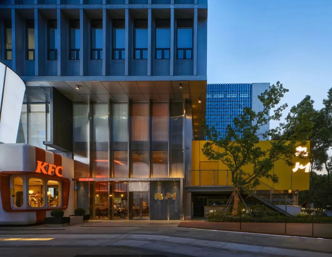 九川中餐·燒烤·小酒館融合店裝修設(shè)計方案(圖2)