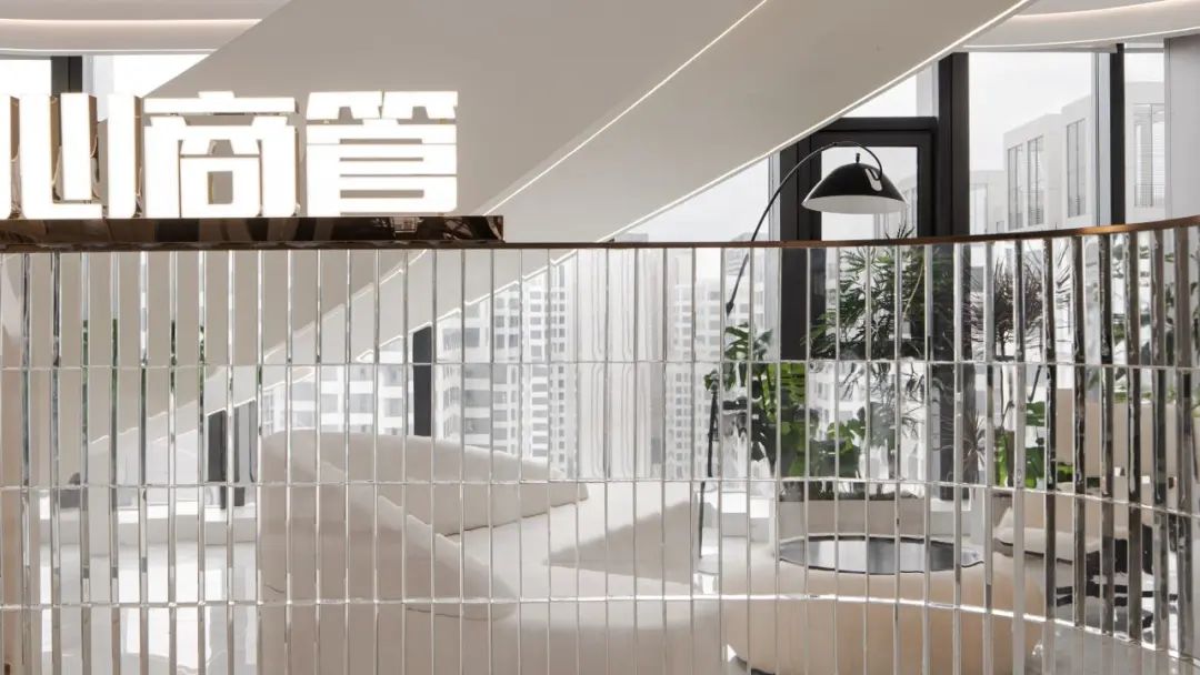 甲級寫字樓匠心商管高端企業(yè)辦公室裝修設(shè)計(jì)(圖5)