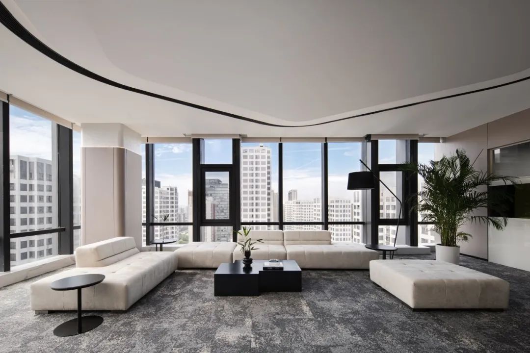 甲級寫字樓匠心商管高端企業(yè)辦公室裝修設(shè)計(jì)(圖15)