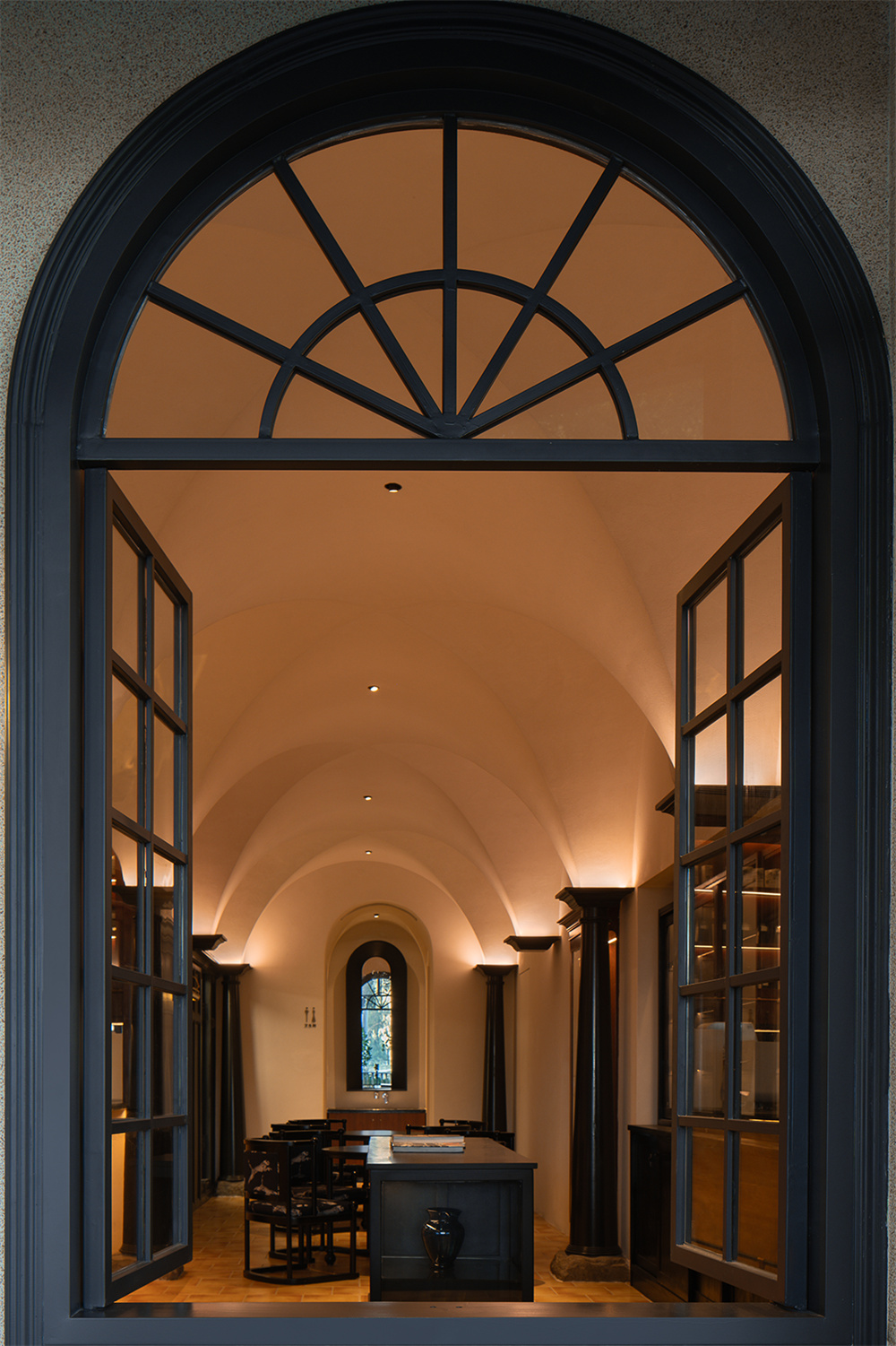 鄭州金博大分享積興里連鎖咖啡廳裝修設(shè)計(jì)(圖6) 鄭州金博大分享積興里連鎖咖啡廳裝修設(shè)計(jì)(圖6)