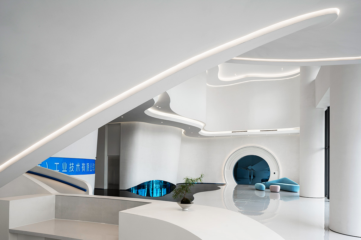 14000平艾肯工業(yè)總部辦公樓裝修設(shè)計(jì)方案(圖5) 14000平艾肯工業(yè)總部辦公樓裝修設(shè)計(jì)方案(圖5)