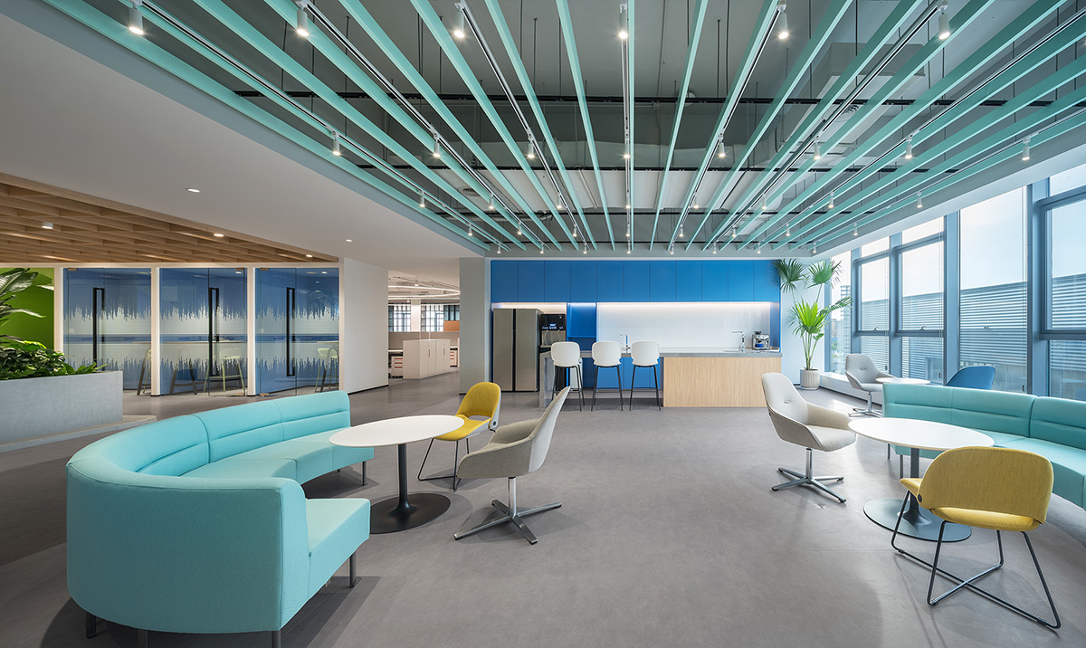 14000平艾肯工業(yè)總部辦公樓裝修設(shè)計(jì)方案(圖11) 14000平艾肯工業(yè)總部辦公樓裝修設(shè)計(jì)方案(圖11)