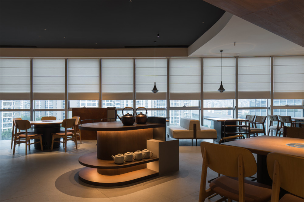 鄭州餐飲設(shè)計(jì)推薦巧阿斗傳統(tǒng)羊肉湯鍋裝修設(shè)計(jì)案例(圖5) 鄭州餐飲設(shè)計(jì)推薦巧阿斗傳統(tǒng)羊肉湯鍋裝修設(shè)計(jì)案例(圖5)