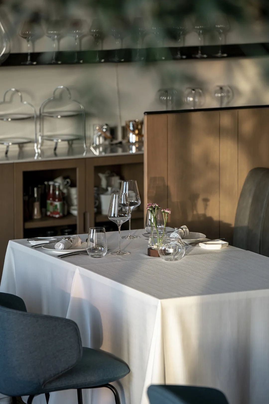 鄭州金博大推薦BLG現(xiàn)代法式餐廳裝修設計方案(圖7) 鄭州金博大推薦BLG現(xiàn)代法式餐廳裝修設計方案(圖7)