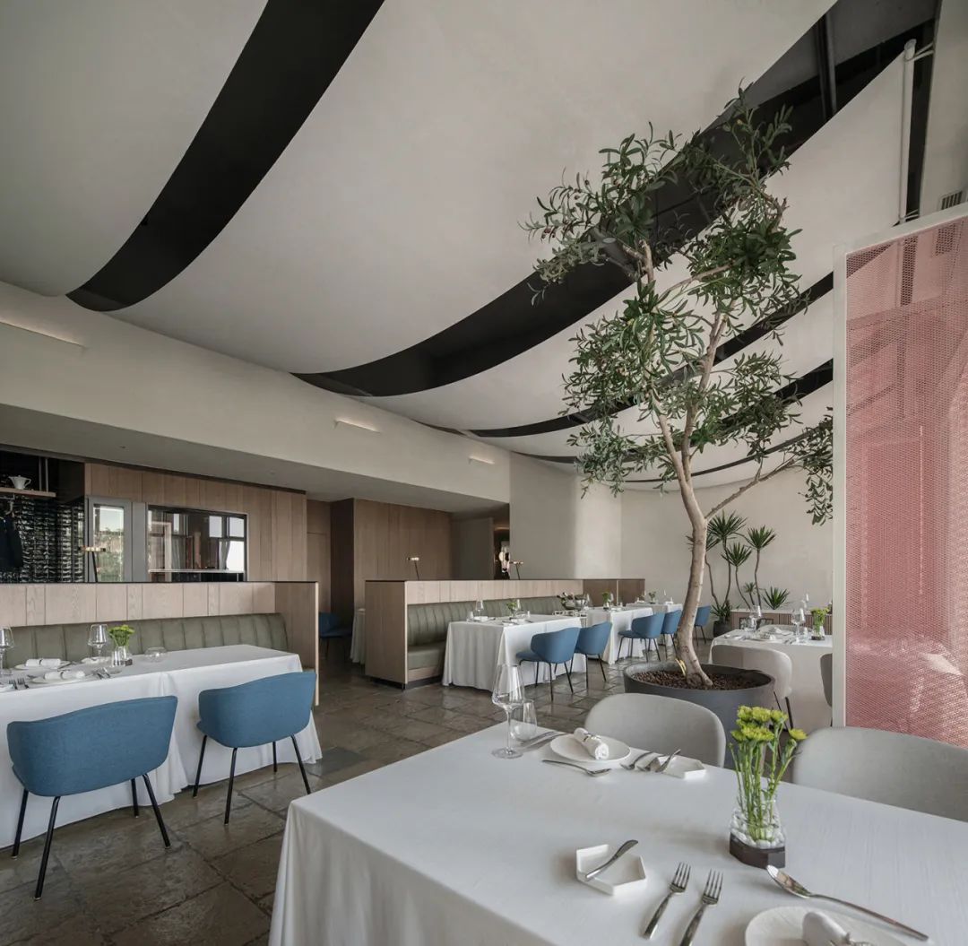 鄭州金博大推薦BLG現(xiàn)代法式餐廳裝修設計方案(圖8) 鄭州金博大推薦BLG現(xiàn)代法式餐廳裝修設計方案(圖8)