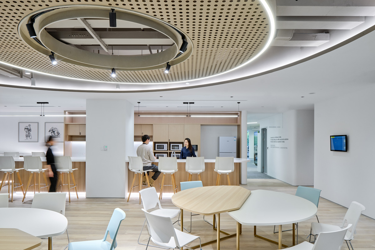 12000平米其林中國總部辦公樓裝修設(shè)計方案(圖4) 12000平米其林中國總部辦公樓裝修設(shè)計方案(圖4)