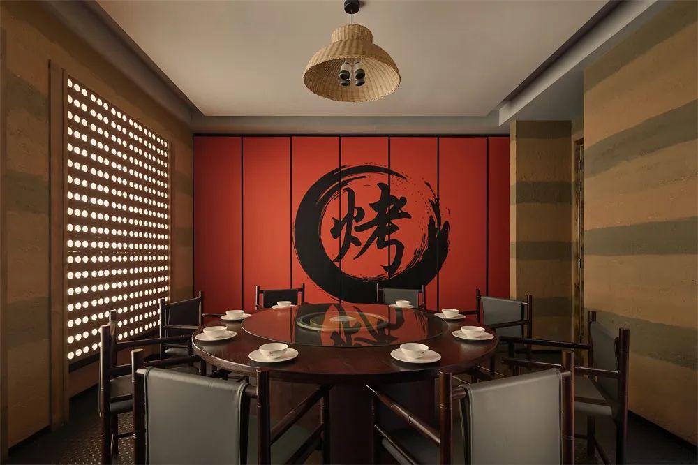 尋味煙火氣 萬州小舅母子烤魚餐廳裝修設(shè)計(圖8) 尋味煙火氣 萬州小舅母子烤魚餐廳裝修設(shè)計(圖8)