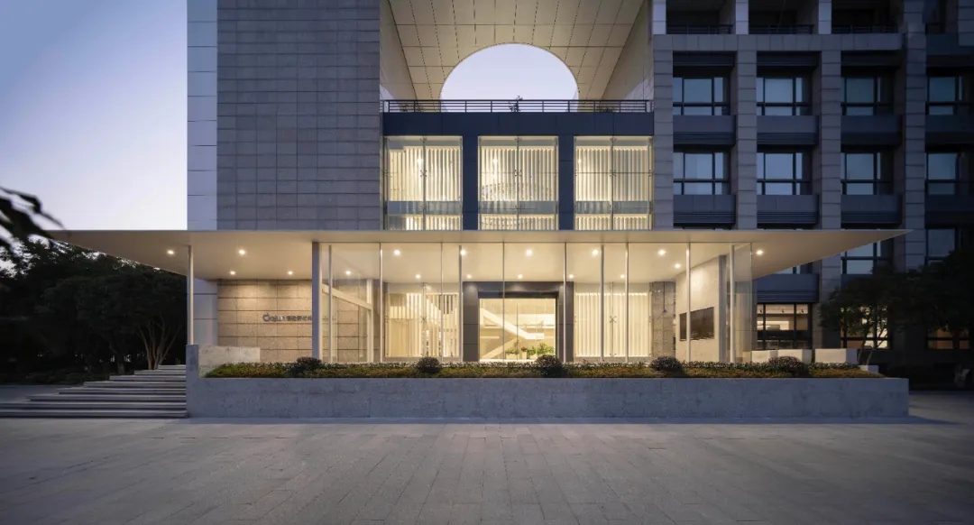 4000平德俊新材料總部辦公樓裝修設(shè)計(jì)方案(圖2) 4000平德俊新材料總部辦公樓裝修設(shè)計(jì)方案(圖2)