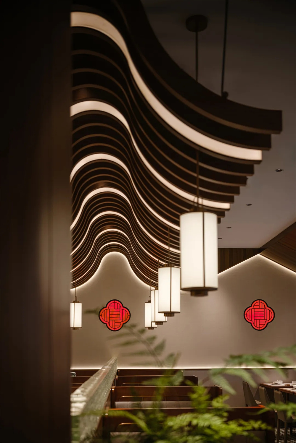 傳承簸箕菜得食粵菜餐廳裝修設(shè)計方案(圖5) 傳承簸箕菜得食粵菜餐廳裝修設(shè)計方案(圖5)