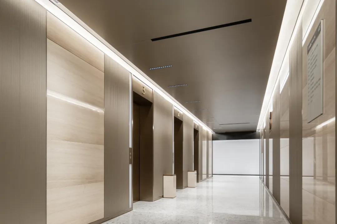 中鐵工業(yè)新辦公大樓裝修設(shè)計(jì)(圖7) 中鐵工業(yè)新辦公大樓裝修設(shè)計(jì)(圖7)