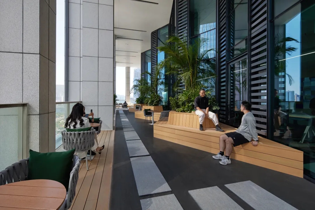 更符合年輕人喜好的法大大總部辦公室裝修設(shè)計方案(圖3) 更符合年輕人喜好的法大大總部辦公室裝修設(shè)計方案(圖3)