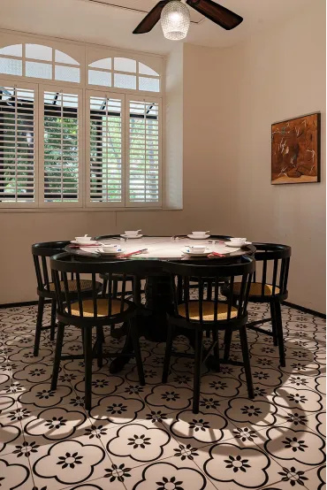 嶺南特色 春喜傳統(tǒng)粵式茶餐廳裝修設(shè)計(jì)案例(圖10) 嶺南特色 春喜傳統(tǒng)粵式茶餐廳裝修設(shè)計(jì)案例(圖10)