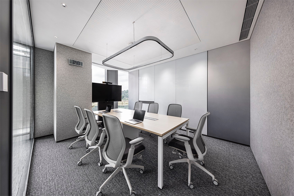 現代簡約時尚科技園區(qū)辦公樓裝修設計案例(圖16) 現代簡約時尚科技園區(qū)辦公樓裝修設計案例(圖16)