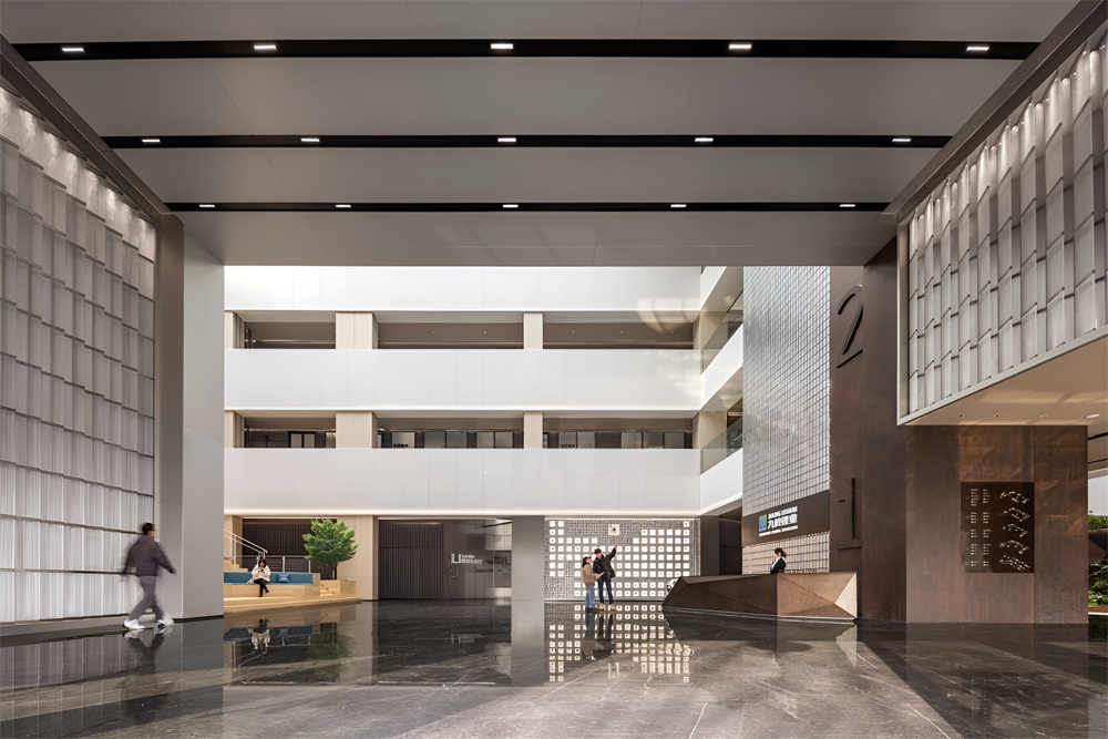 13000平九嶺鋰業(yè)行政研發(fā)總部辦公樓裝修設(shè)計(圖2) 13000平九嶺鋰業(yè)行政研發(fā)總部辦公樓裝修設(shè)計(圖2)