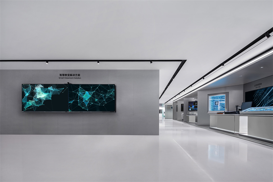 極簡(jiǎn)科技未來(lái) 海信集團(tuán)展廳裝修設(shè)計(jì)案例(圖11) 極簡(jiǎn)科技未來(lái) 海信集團(tuán)展廳裝修設(shè)計(jì)案例(圖11)