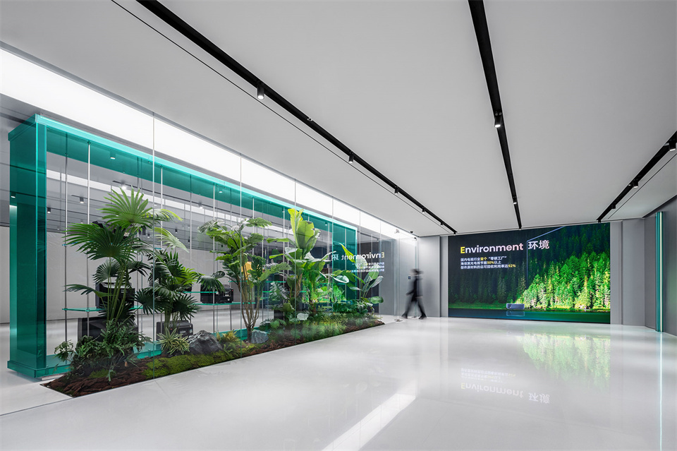 極簡(jiǎn)科技未來(lái) 海信集團(tuán)展廳裝修設(shè)計(jì)案例(圖15) 極簡(jiǎn)科技未來(lái) 海信集團(tuán)展廳裝修設(shè)計(jì)案例(圖15)