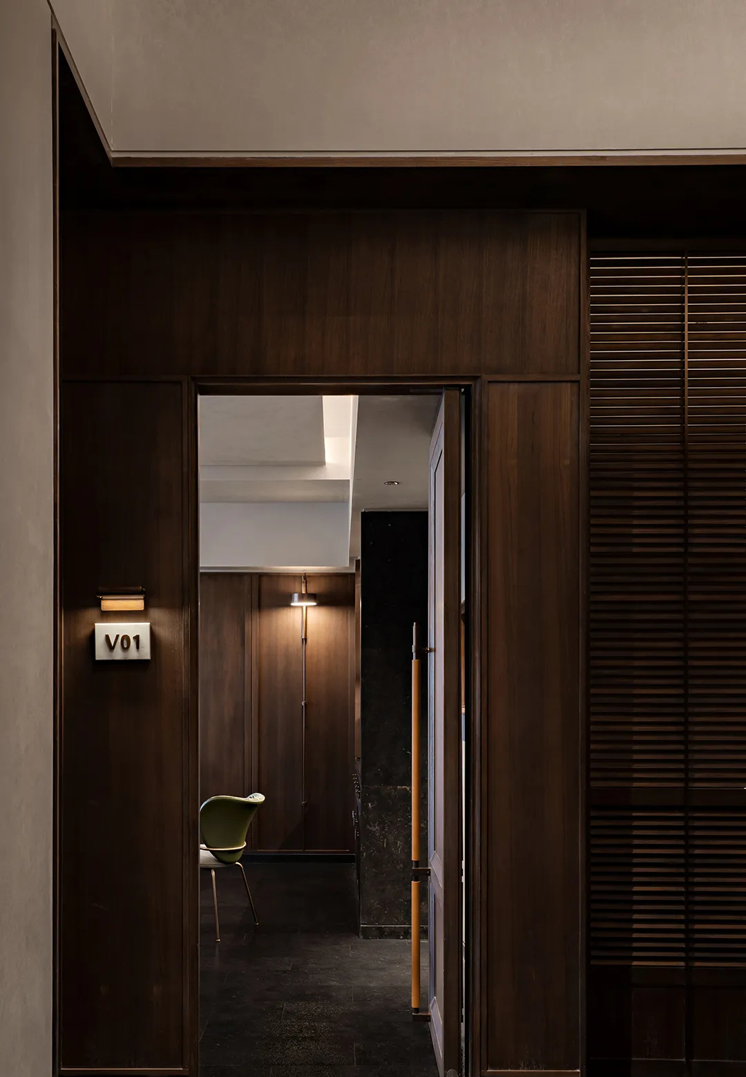 老店升級(jí)改造 帝都港式火鍋店裝修設(shè)計(jì)方案(圖13) 老店升級(jí)改造 帝都港式火鍋店裝修設(shè)計(jì)方案(圖13)