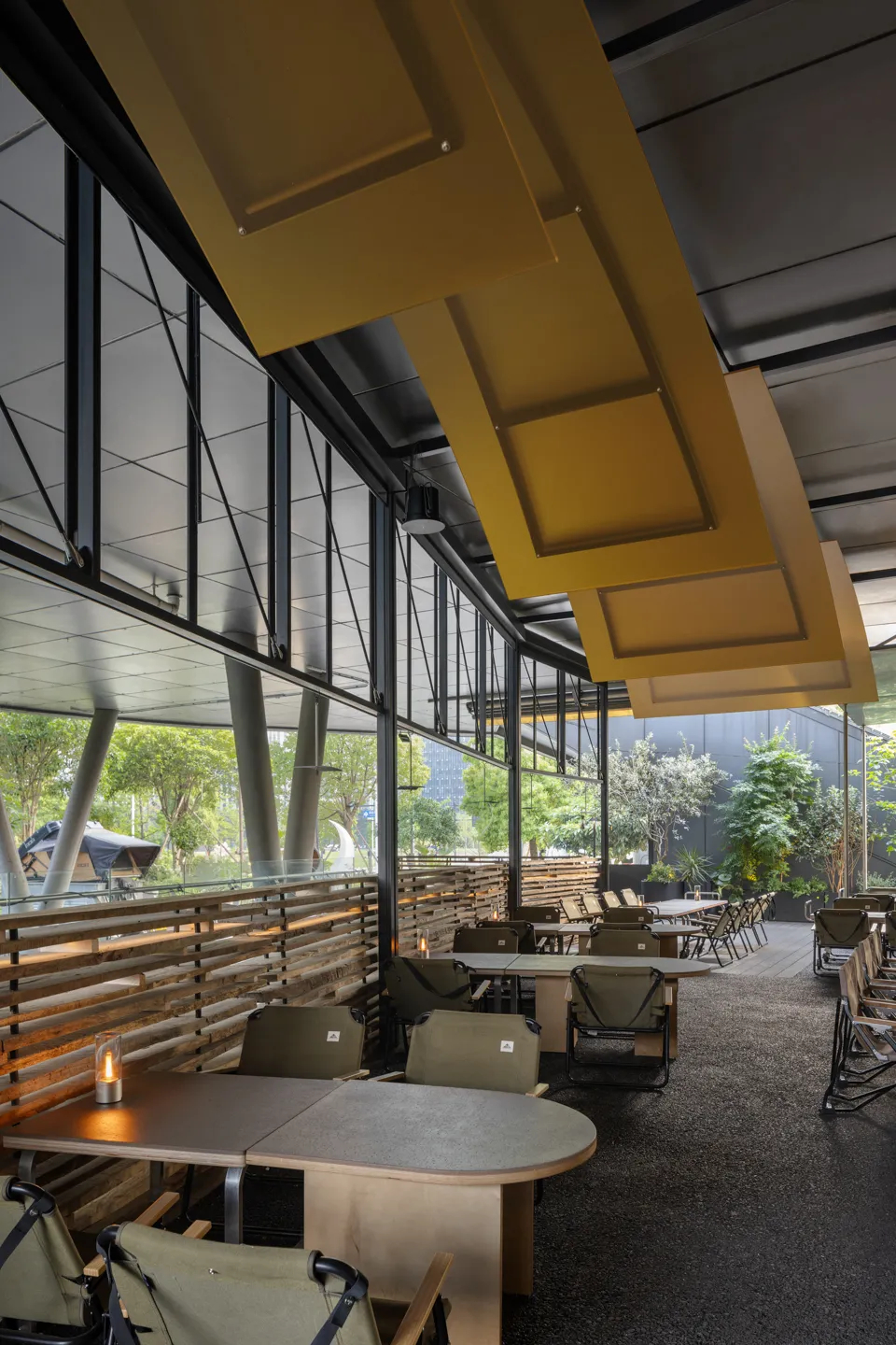 戶外體驗搬入室內(nèi) 篝火旁燒烤店改造裝修設計(圖11) 戶外體驗搬入室內(nèi) 篝火旁燒烤店改造裝修設計(圖11)