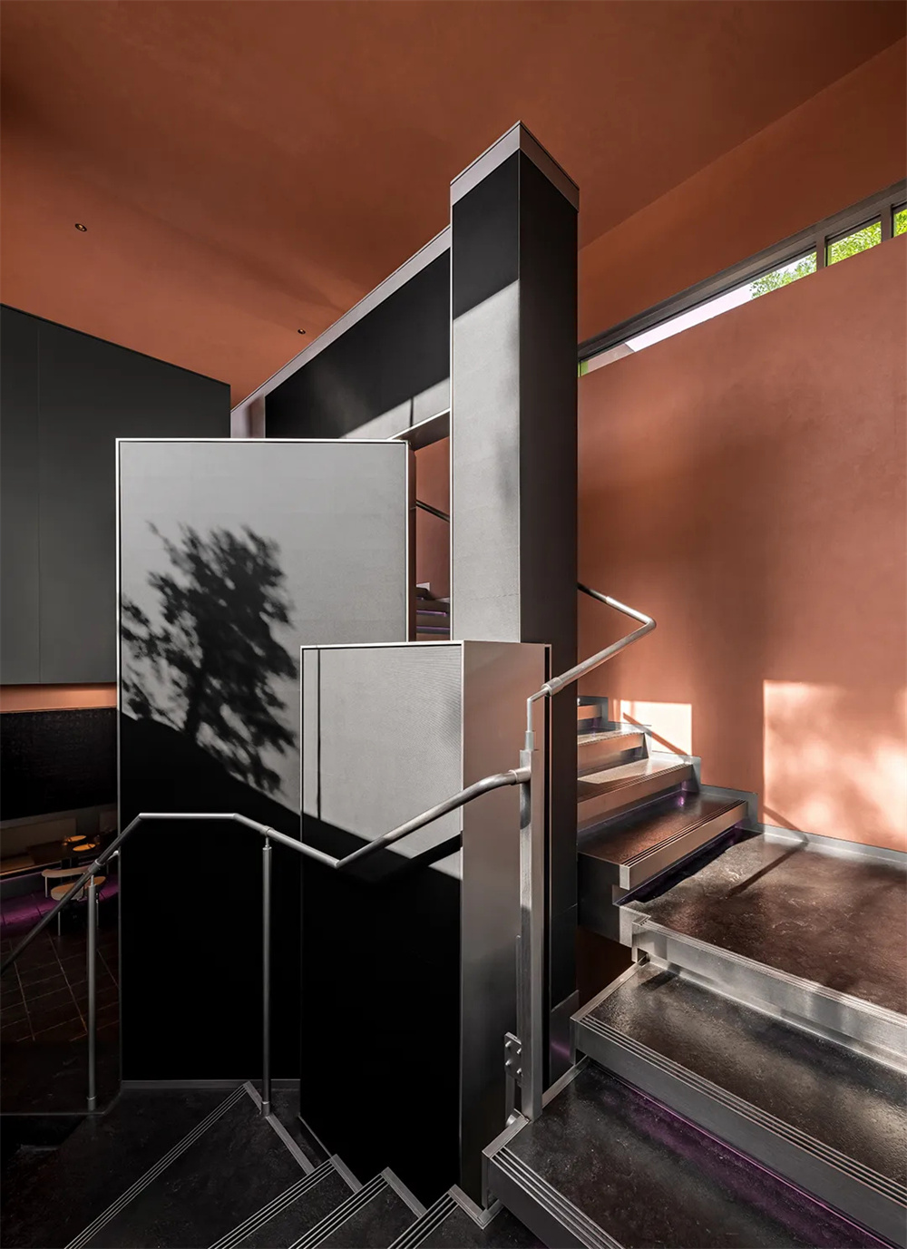 吸引年輕人的獨(dú)一味烤魚餐廳裝修設(shè)計(jì)案例(圖7) 吸引年輕人的獨(dú)一味烤魚餐廳裝修設(shè)計(jì)案例(圖7)