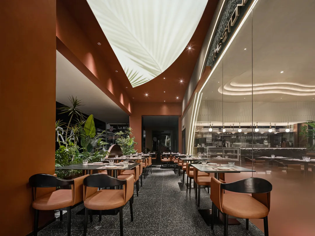 沙漠綠洲 御牛紀(jì)特色牛排西餐廳裝修設(shè)計案例(圖9) 沙漠綠洲 御牛紀(jì)特色牛排西餐廳裝修設(shè)計案例(圖9)