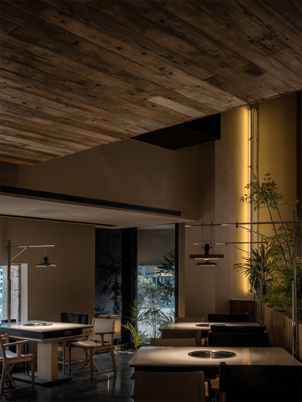 自然野趣 觀山特色火鍋店裝修設(shè)計(jì)方案(圖7) 自然野趣 觀山特色火鍋店裝修設(shè)計(jì)方案(圖7)