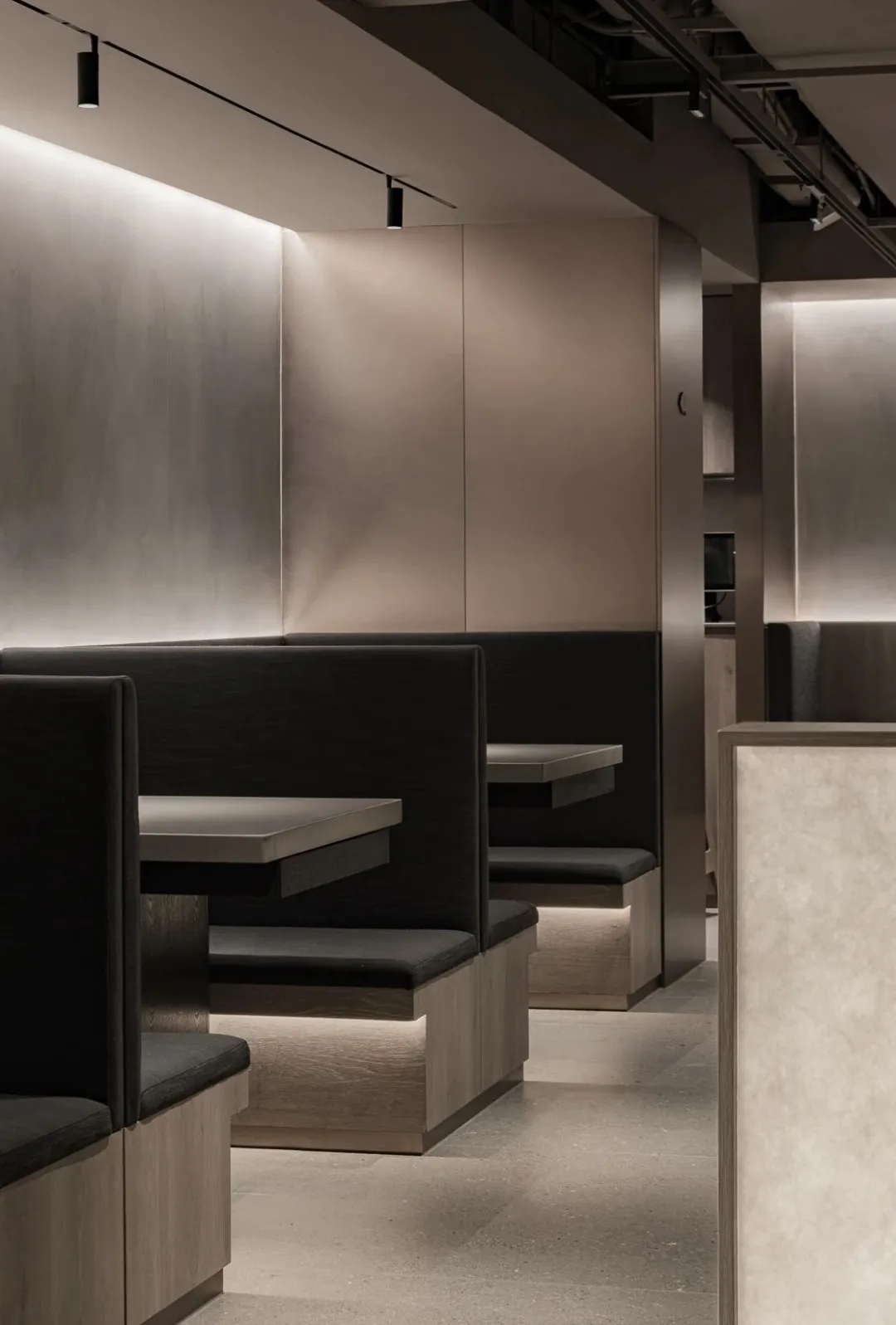 鄭州金博大推薦浩爺羊蝎子火鍋店裝修設(shè)計(jì)方案 (圖3) 鄭州金博大推薦浩爺羊蝎子火鍋店裝修設(shè)計(jì)方案 (圖3)