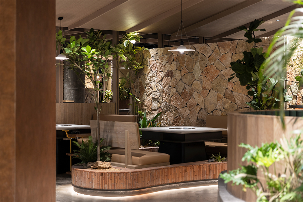 迷霧森林場景 翠焱成都火鍋店裝修設(shè)計(jì)方案(圖5) 迷霧森林場景 翠焱成都火鍋店裝修設(shè)計(jì)方案(圖5)