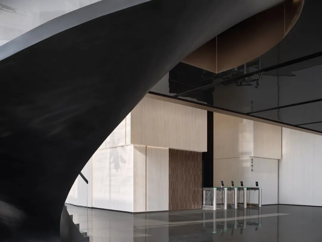 鄭州保利文化廣場辦公樓裝修設(shè)計方案(圖3) 鄭州保利文化廣場辦公樓裝修設(shè)計方案(圖3)