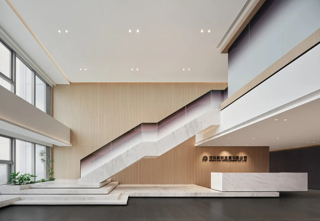 鄭州保利文化廣場辦公樓裝修設(shè)計方案(圖8) 鄭州保利文化廣場辦公樓裝修設(shè)計方案(圖8)