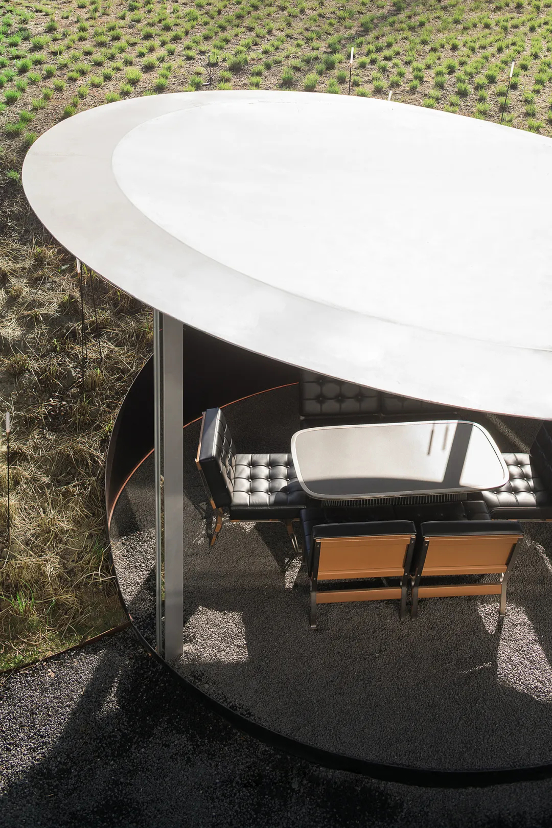 鄭州金博大推薦前衛(wèi)科技風小酒館裝修設計方案(圖9) 鄭州金博大推薦前衛(wèi)科技風小酒館裝修設計方案(圖9)