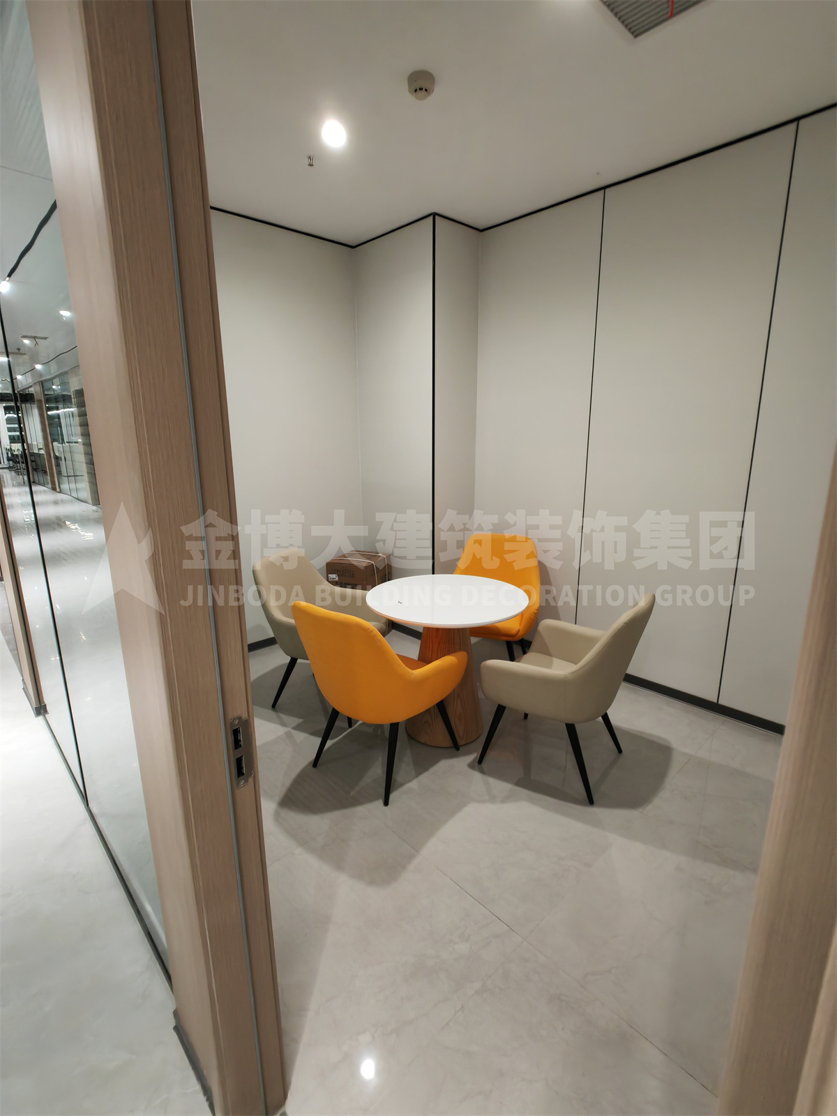 鄭州大耀律師事務(wù)所裝修設(shè)計(圖9) 鄭州大耀律師事務(wù)所裝修設(shè)計(圖9)