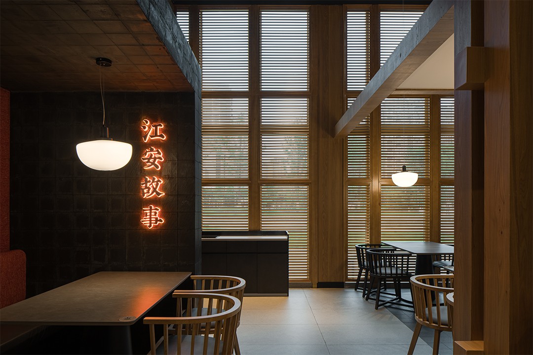 鄭州金博大推薦席萃小廚川菜館裝修設計方案(圖2) 鄭州金博大推薦席萃小廚川菜館裝修設計方案(圖2)