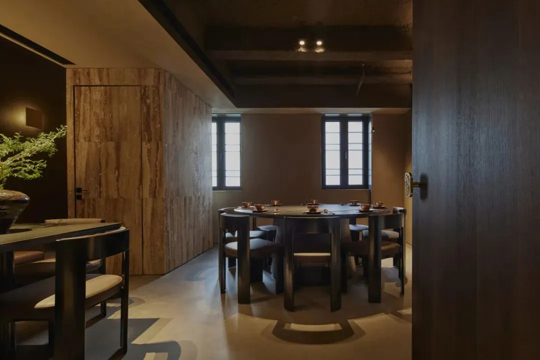 鄭州金博大推薦蔥蘢和牛小火鍋餐廳裝修設(shè)計(jì)(圖10) 鄭州金博大推薦蔥蘢和牛小火鍋餐廳裝修設(shè)計(jì)(圖10)