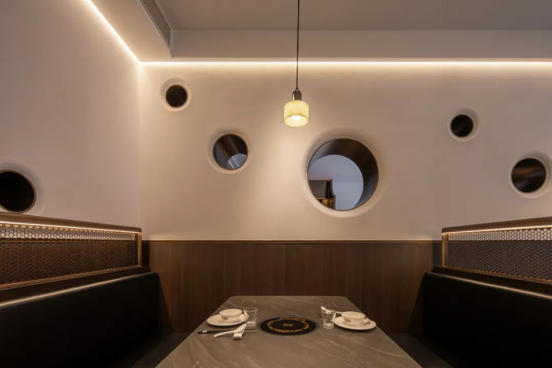 MEI·LIYUAN 高端商務(wù)海鮮火鍋店裝修設(shè)計(jì)(圖8) MEI·LIYUAN 高端商務(wù)海鮮火鍋店裝修設(shè)計(jì)(圖8)