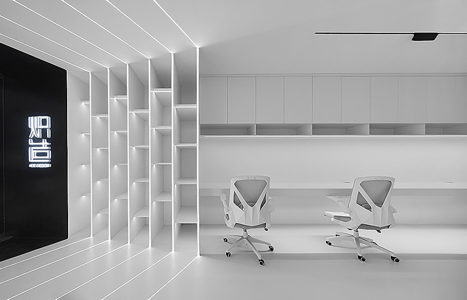 鄭州辦公室裝修公司—熾造辦公室設(shè)計(jì)改造案例分享(圖1) 1.jpg